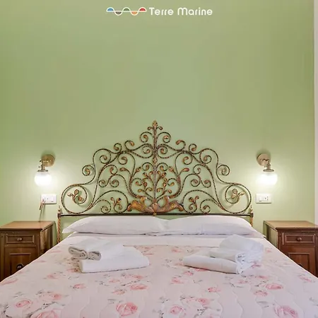 Le Libellule, Terre Marine Apartment